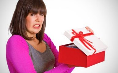 woman-bad-gift